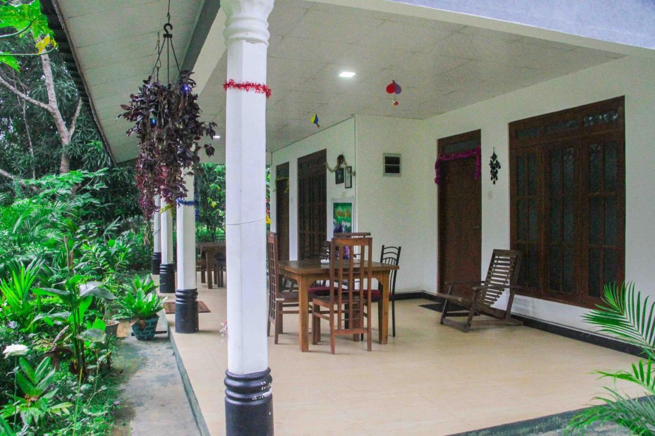 Sigiriya Mana B&B Exterior photo