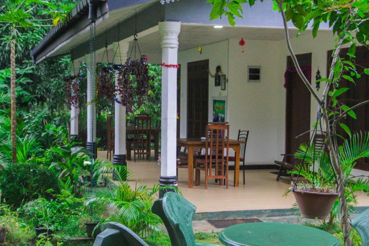 Sigiriya Mana B&B Exterior photo